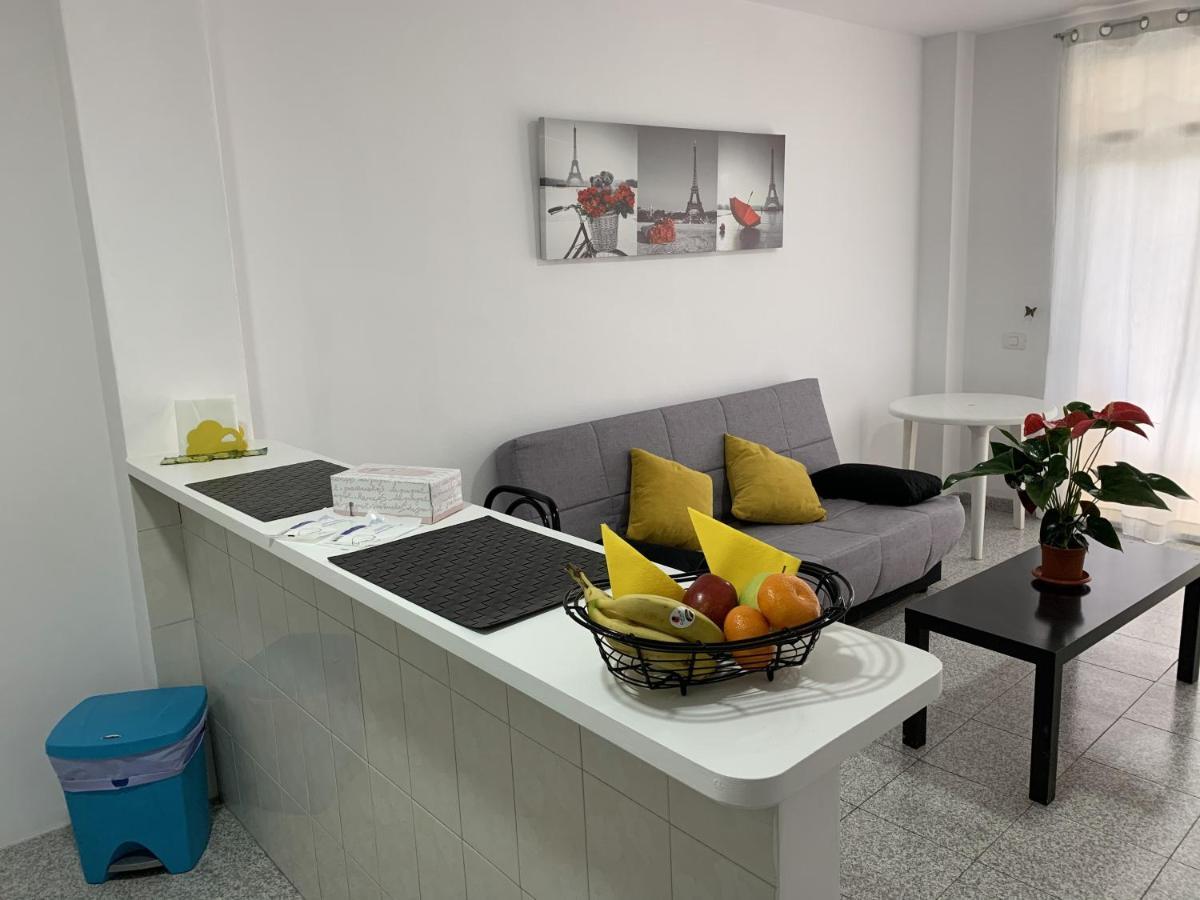 Vivienda Vacacional A 50 Metros De La Playa Puerto de Santiago  Exteriör bild