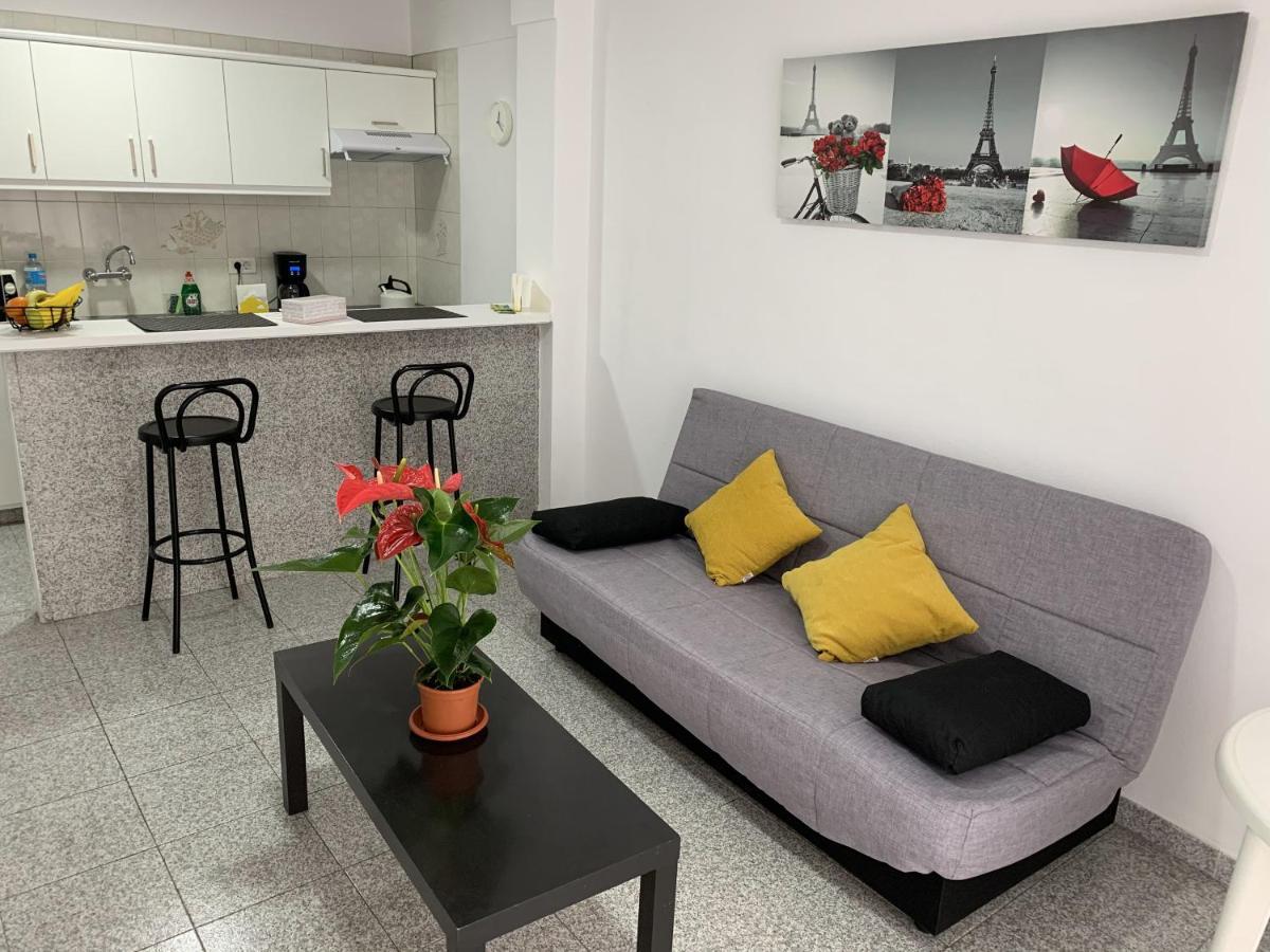 Vivienda Vacacional A 50 Metros De La Playa Puerto de Santiago  Exteriör bild
